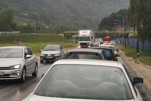 SAMO DA SE DOČEPAMO AUTO-PUTA! Velike gužve na putevima u Srbiji, poslednjeg dana raspusta KOLAPS (FOTO)