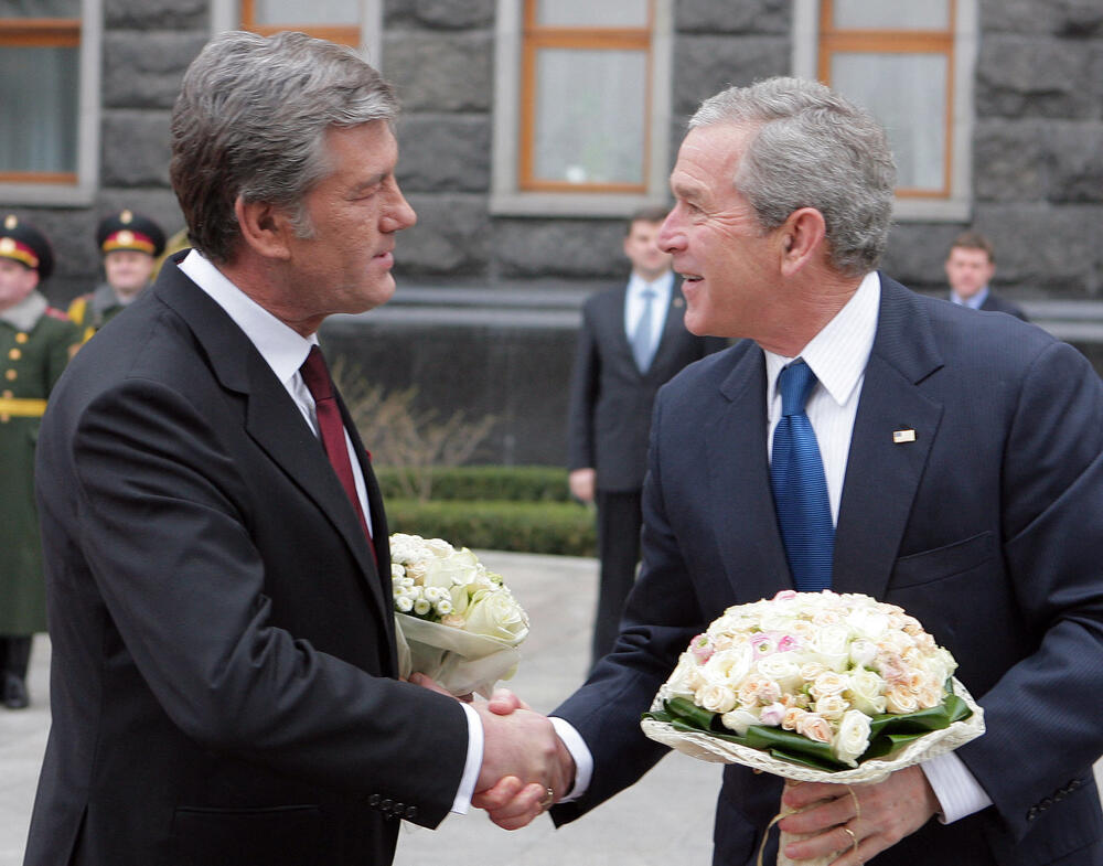 Džordž Buš mlađi, poseta Ukrajini 2008., Ukrajina, Viktor Juščenko