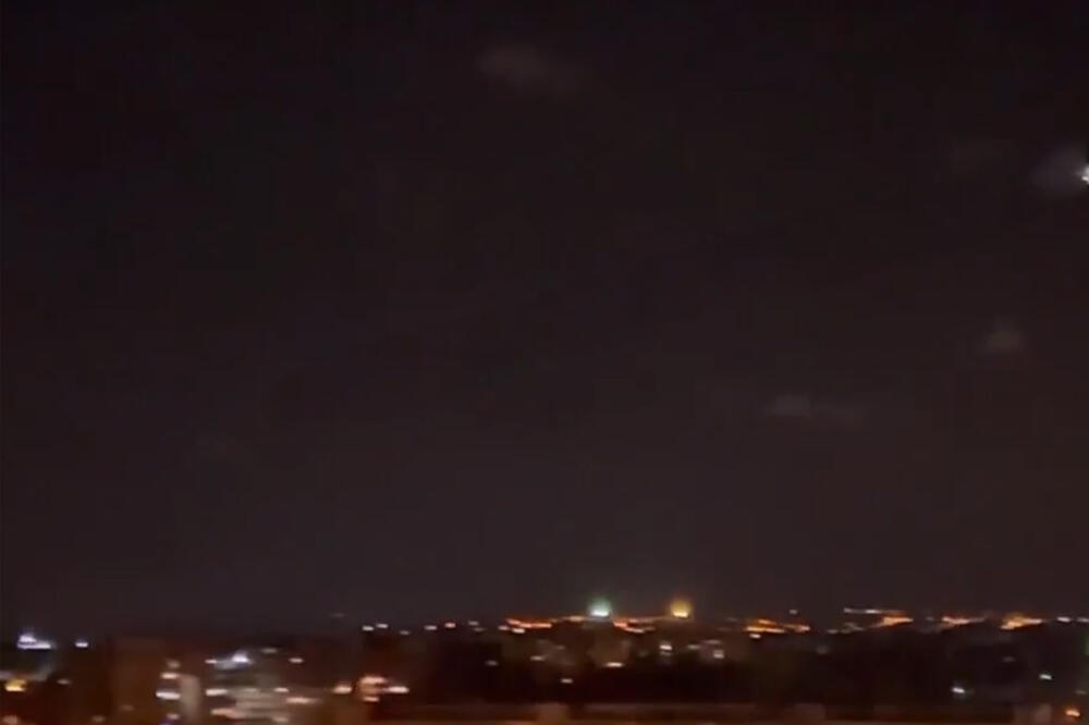 RAKETIRAN MARIJUPOLJ: U gradu odjeknulo 15 eksplozija! Grad udaljen od linije fronta skoro 100 kilometara! VIDEO