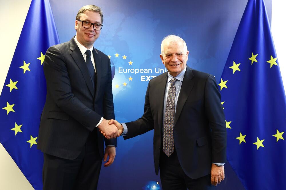 Aleksandar Vučić, Žosep Borel, sastanak u Briselu
