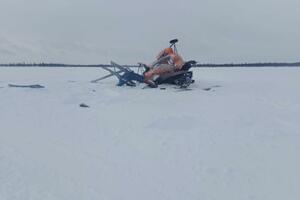 SRUŠIO SE RUSKI HELIKOPTER NA ARKTIKU: Četiri osobe povređene, među njima i pilot (FOTO)