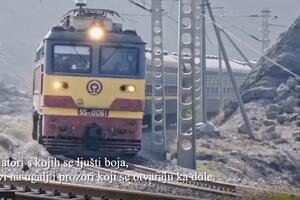Ningsijaški spori voz br. 7524: Kotlovi na ugalj i prozori koji se otvaraju ka dole (VIDEO)