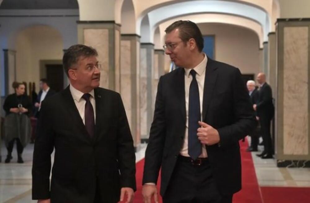 Aleksandar Vučić, Miroslav Lajčak