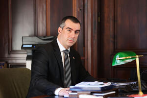 LJUDI ĆE DOĆI DA PODRŽE SVOJU JEDINU SRBIJU I NJENU BUDUĆNOST Predsednik Skupštine Vladimir Orlić: Pokazaćemo svetu pravo lice
