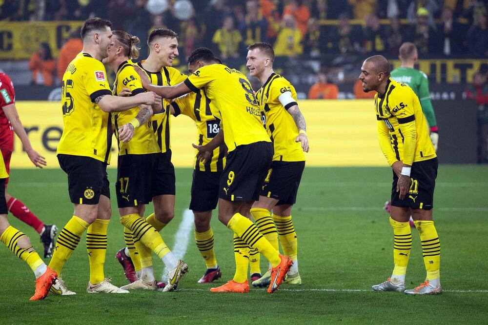MILIONERI SILNI: Borusija Dortmund ubedljiva protiv Kelna