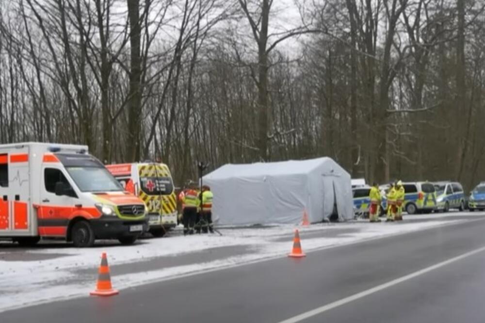 IZBOLE VRŠNJAKINJU TURPIJOM ZA NOKTE: Nemačka i dalje u šoku zbog zločina dve devojčice, telo nesrećne Luiz (12) ostavile u šumi