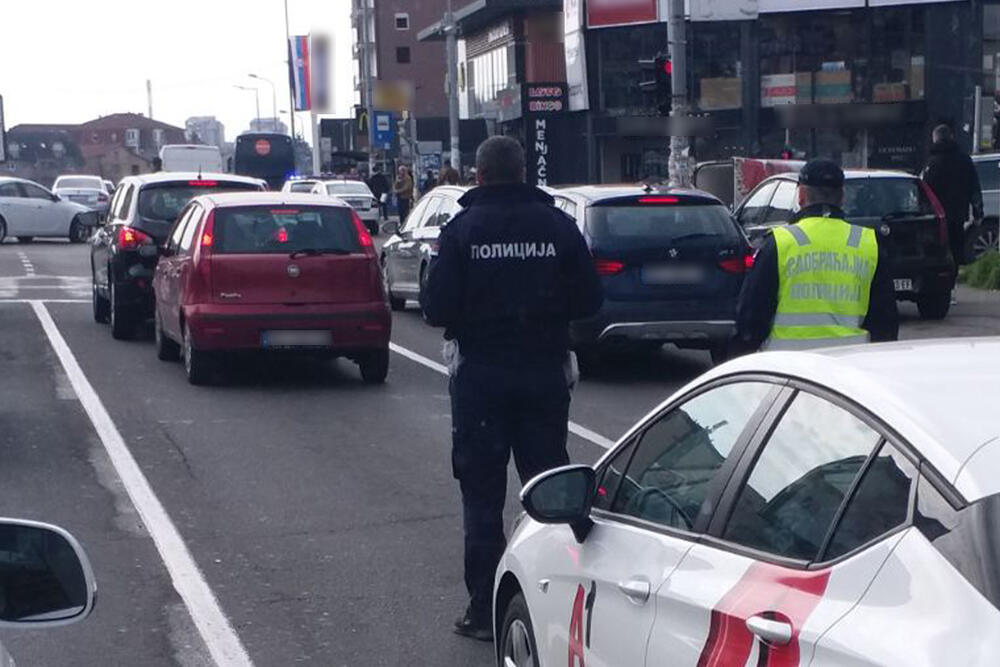 Žarkovo, Trgovačka Ulica, saobraćajna nesreća, dao B.Bjelica