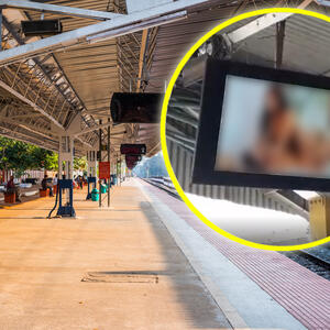 ŠOK NA ŽELEZNIČKOJ STANICI: Eksplicitna scena na ekranima, putnici ne veruju