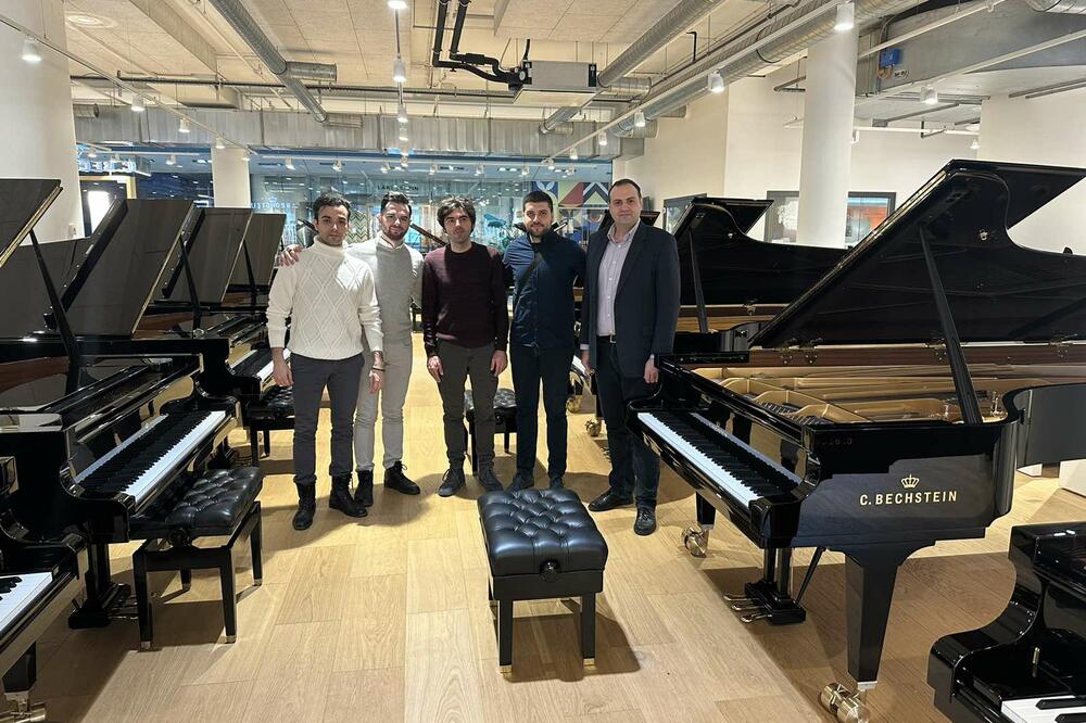 NIŠ DOBIO PRILIKU DA NA NAJBOLJI NAČIN UGOSTI SVETSKE PIJANISTE: Četiri profesora izabrali su u Berlinu novi koncertni klavir