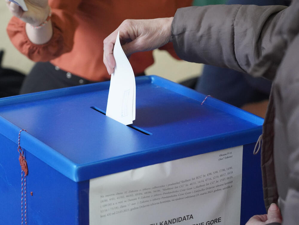 Crna Gora, Izbori, Podgorica, Glasanje