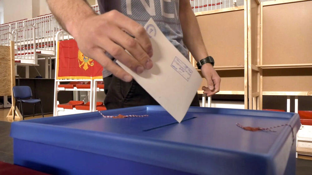 Crna Gora, Izbori, Podgorica, Glasanje