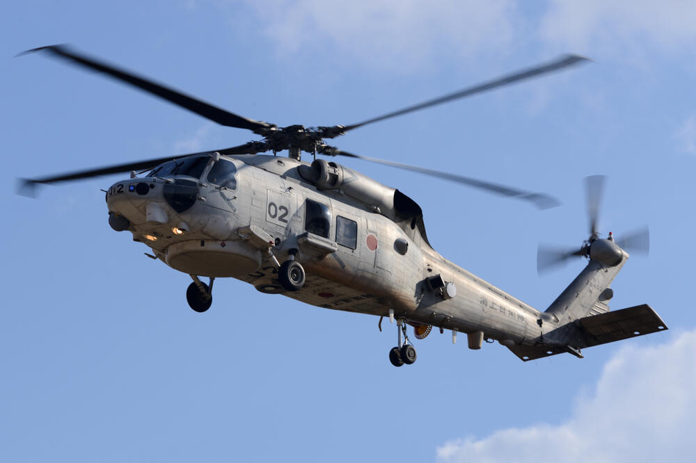 DESETORO POGINULO U PADU JAPANSKOG VOJNOG HELIKOPTERA UH-60: Letelica nestala sa radara 10 minuta posle poletanja iz vojne baze
