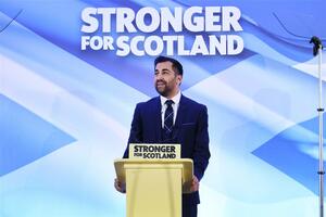 PROMENA POLA U DOKUMENTIMA POVEĆALA RAZDOR ŠKOTSKE SA LONDONOM Novi premijer Škotske poručuje: Moramo odbraniti našu demokratiju