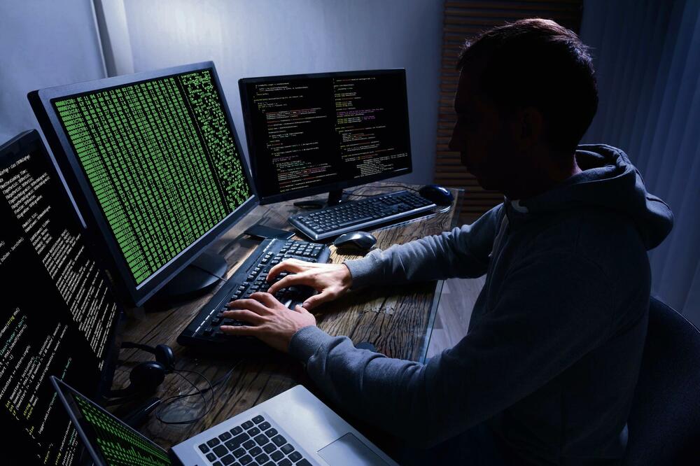 kompjuter, programer, haker, hakovanje