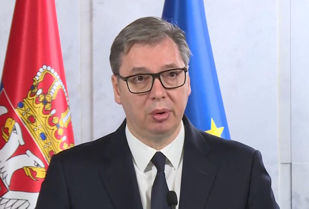 Aleksandar Vučić, Milorad Dodik