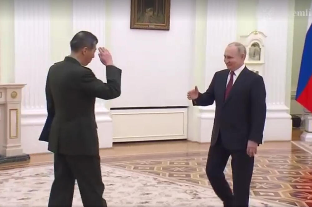 BIZNIS INSAJDER O POSETI LI ŠANGFUA MOSKVI: Susretom sa generalom pod američkim sankcijama Putin Americi pokazao SREDNJI PRST