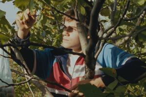 SRPSKI FILM PREMIJERNO U KANU: Lost Country je priča o Srbiji 1996. godine i dečaku koji prolazi svoju sopstvenu REVOLUCIJU