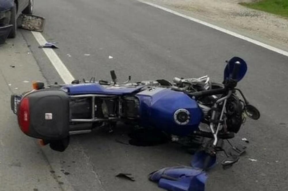OBORIO DEVOJKU I MLADIĆA NA MOTORU, PA BEŽAO PREKO GRANICE: Uhapšen pijani vozač iz Bosuta, putnica sa motocikla teško povređena!
