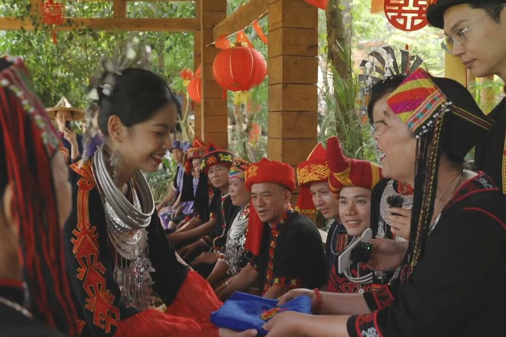 Održan tradicionalni folklorni festival „3. mart” naroda Li i Mijao