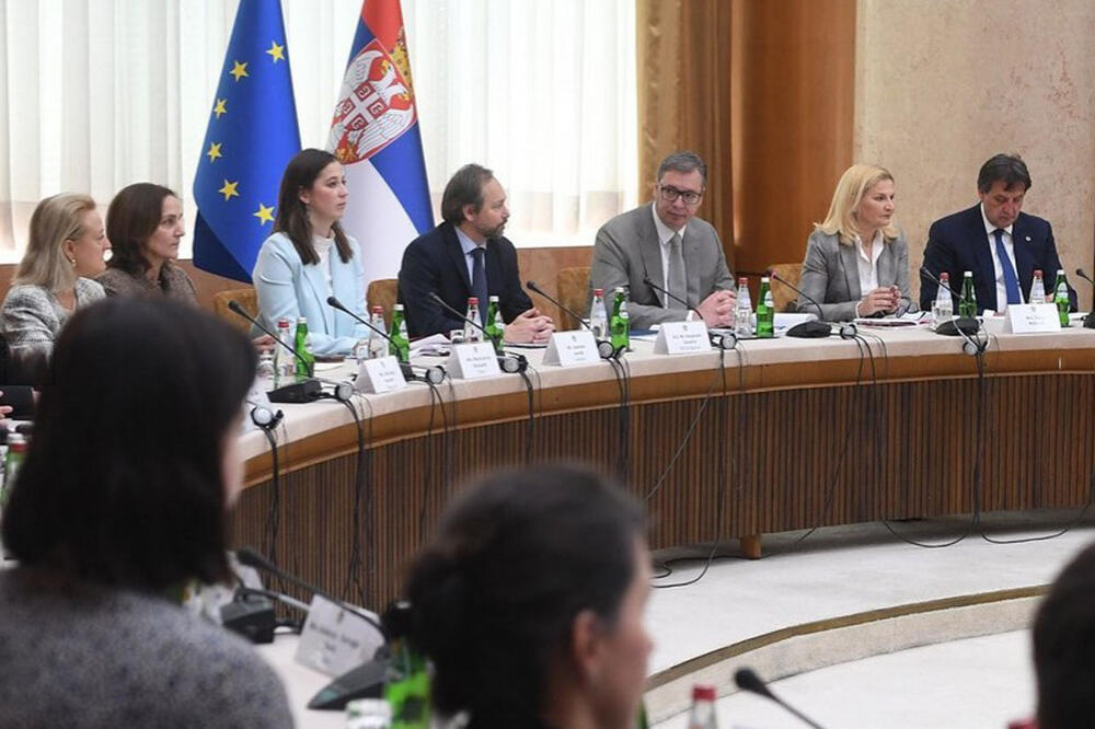 "DA NASTAVIMO RAD KA ZAJEDNIČKOJ BUDUĆNOSTI" Vučić sa članovima Radnog tela Saveta EU za proširenje i države u procesu pristupanja