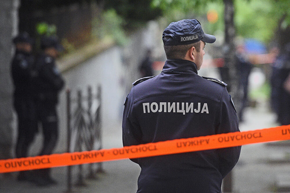 LAŽNA VEST ODJEKNULA BEOGRADOM: Policija munjevito stigla na Vračar, nema nikakvog čoveka s puškom u Gospodara Vučića