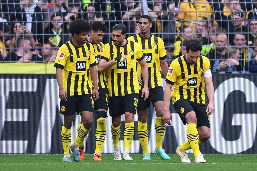 MILIONERI ŠESTICOM PRIŠLI NA BOD BAJERNU: Borusija Dortmund ubedljiva protiv Volfsburga