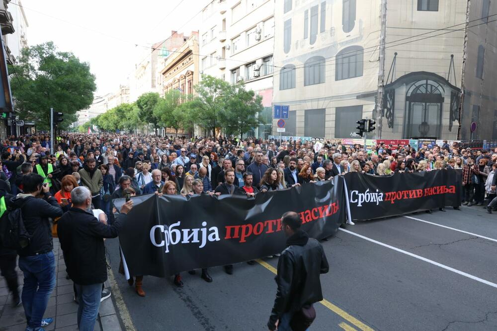 protesti, protest, protest ispred skupštine Srbije