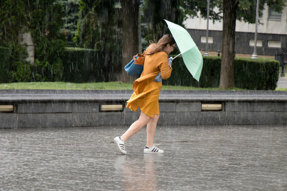 OD SLEDEĆE NEDELJE STIŽE NOVO POGORŠANJE VREMENA: Obilne padavine pogodiće celu Srbiju! Meteorolog upozorava na BUJIČNE POPLAVE