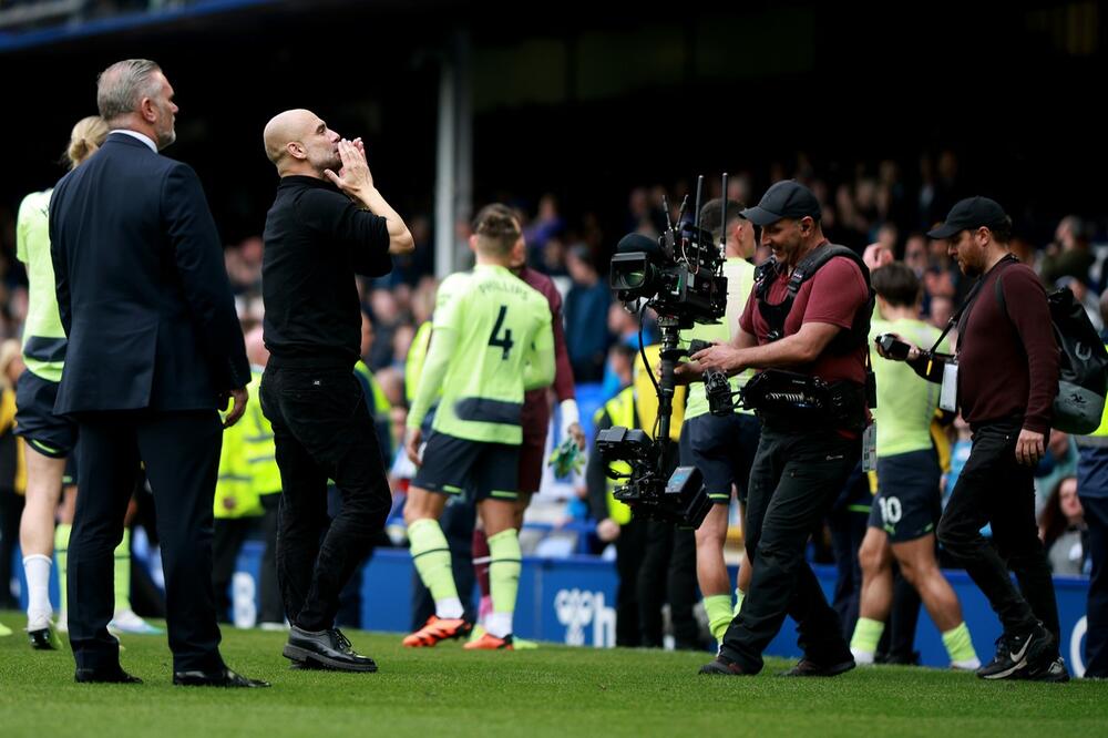 GRAĐANI MARŠIRAJU KA TITULI: Siti ubedljiv protiv Evertona, Brentford pobedio Vest Hem