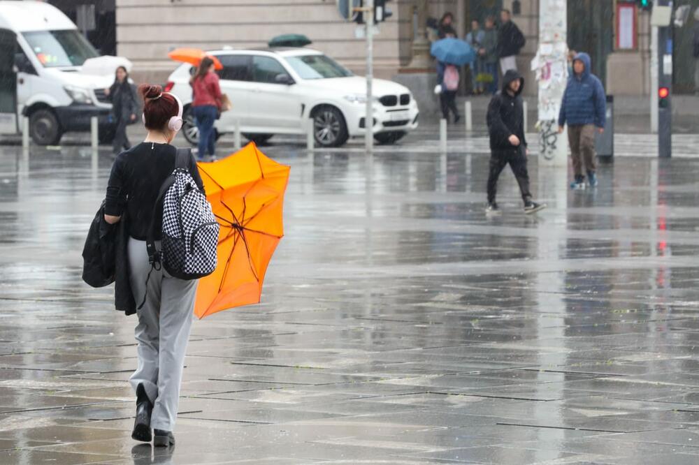 UPALJEN METEO ALARM ZBOG PLJUSKOVA I GRMLJAVINE: Biće i sunca i kiše, danas do 28 stepeni