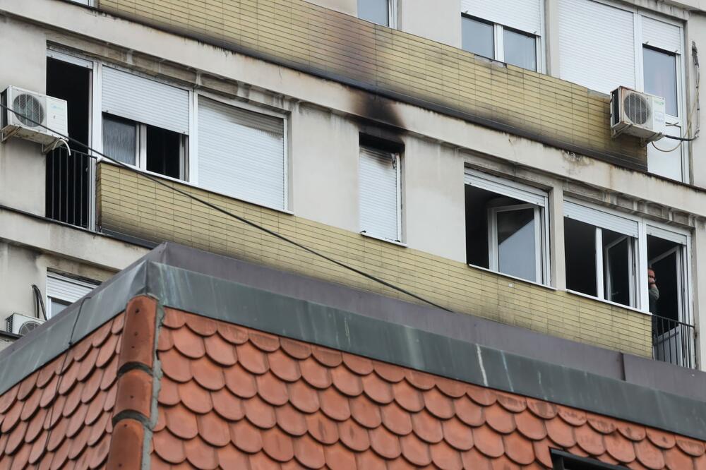 LOKALIZOVAN POŽAR NA DORĆOLU NA 11. SPRATU SOLITERA: Gorele instalacije, nema povređenih