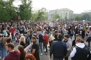 ZAVRŠENA PROTESTNA ŠETNJA U BEOGRADU: Trajala preko 4 sata, uz blokade i više incidenata KOGA KAŽNJAVATE?!?!