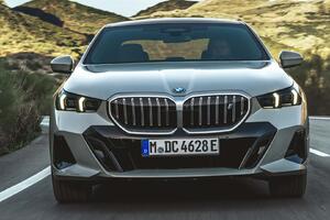 STIGLA JE NOVA PETICA: Bavarski BMW konkurenciju napada kontroverznim dizajnom i vrhunskom tehnologijom, OVO SU PRVE FOTOGRAFIJE
