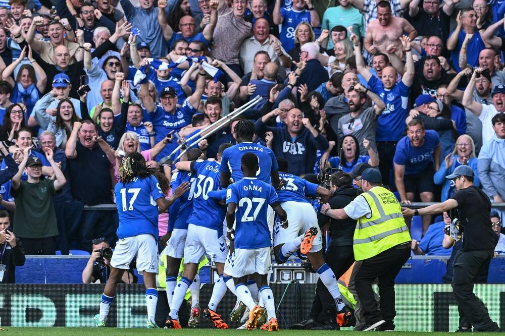 BRITANSKI MEDIJI TVRDE: Evertonu preti oduzimanje 12 bodova