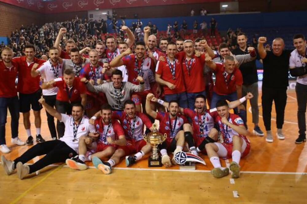 ISTORIJSKI USPEH! RUKOMETAŠI VOJVODINE OSVOJILI EHF KUP: Srpski klub popeo se na krov Evrope! PRAVO ČUDO koje smo čekali 22 godine