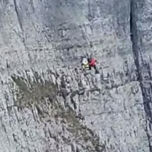 ZAVRŠENA DRAMA NA VELEŽU: Planinarka koja se zaglavila na litici od 400