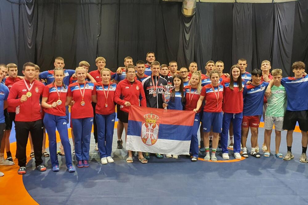 TROFEJ JADRANA 2023: Srpski rvači osvojili 16 medalja u Poreču