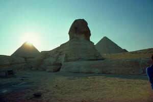 KAKO JE IZGLEDAO TUTANKAMON? Svi su čuli za egipatskog DEČAKA FARAONA, a sada napokon možemo da vidimo njegovo LICE! (FOTO)