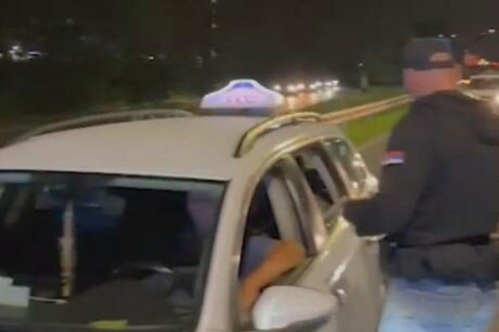 POLICIJA I NOĆAS BLOKIRALA OBA IZLAZA SA AERODROMA: Divljim taksistima odzvonilo, legalni prevoznici ODUŠEVLJENI akcijom! (VIDEO)