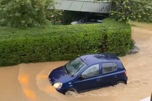 VODA DO KOLENA, ZA ČAČAK TREBA AMFIBIJA A NE AUTO: Potop u Kruševcu i Valjevu, upaljen NARANDŽASTI METEOALARM (VIDEO)