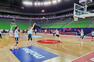 KOŠARKAŠICE ODRADILE PRVI TRENING U LJUBLJANI: Lavice Marine Maljković spremne za Evrobasket