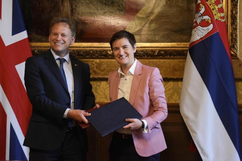 VAŽAN SPORAZUM: Premijerka Brnabić i britanski ministar potpisali memorandum o razumevanju u oblasti energetike (FOTO)