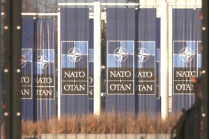 AMBASADORKA SMIT: NATO ĆE NASTAVITI DA POMAŽE UKRAJINI! Jedan paket praktična podrška, drugi kadidatura u Alijansi
