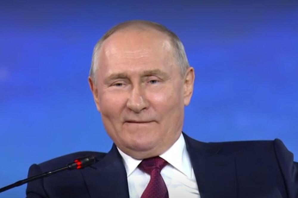 PUTIN ŽESTOKO OPSOVAO TOKOM OBRAĆANJA! Ruski lider oštro govorio o NATO, a onda mu se omaklo: Znate kako kaže naš narod... (VIDEO)
