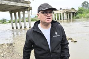 MINISTAR GORAN VESIĆ: Vlada će pomoći lokalnim samoupravama u saniranju štete od poplava
