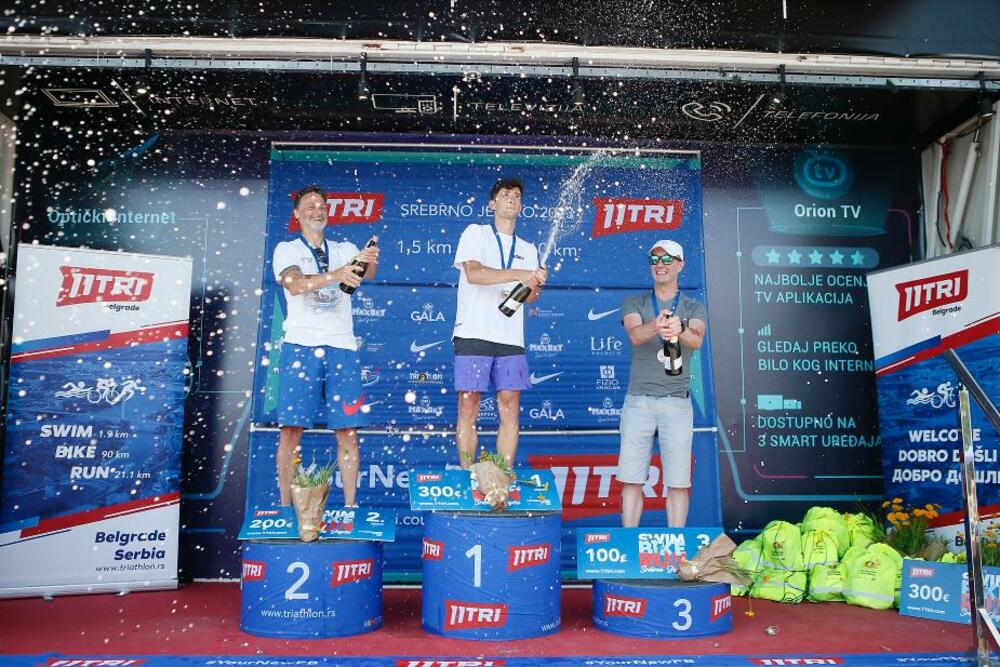 Triatlon, Srpski triatlonci, 11 Tri
