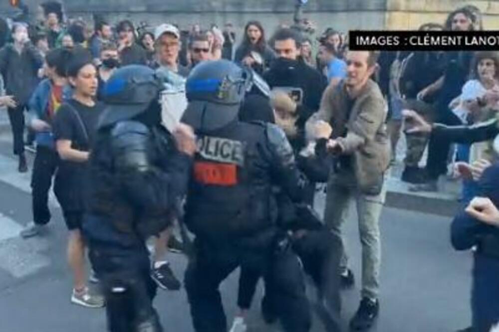 GORI FRANCUSKA: Uhapšeno 80 demonstranata u Marseju, opljačkana prodavnica oružja