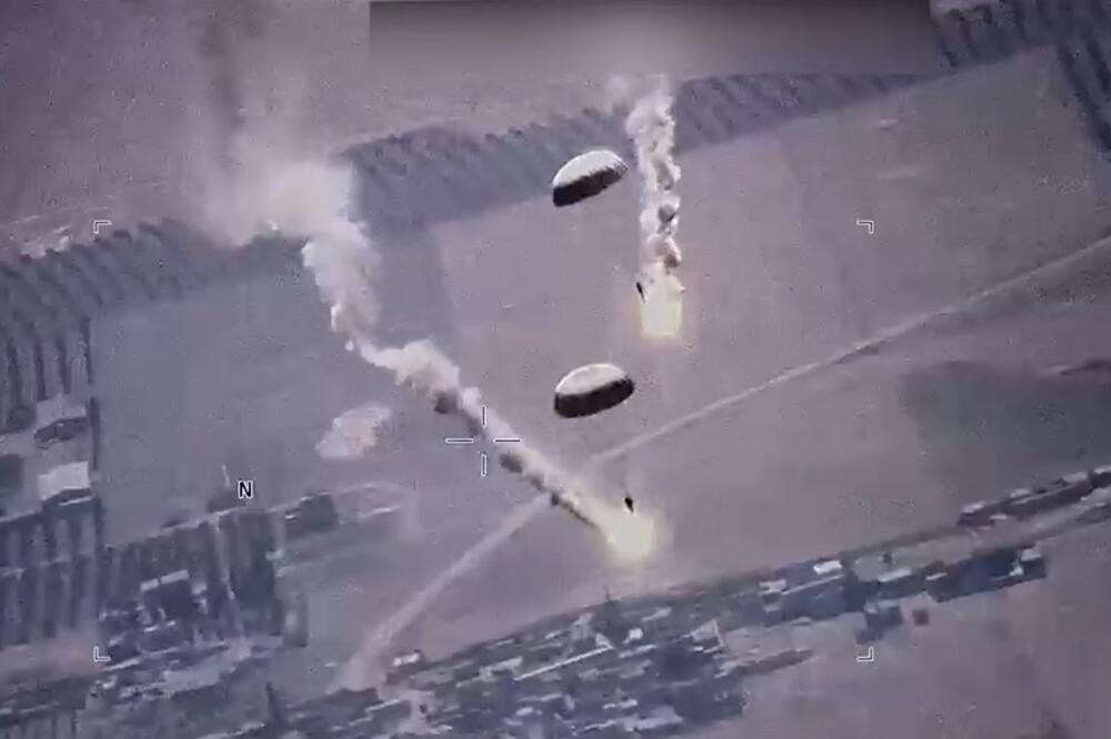 SU-35 ISPALIO RAKETE ISPRED AMERIČKIH DRONOVA! Pogledajte dramu na nebu iznad Sirije! OVAKAV INCIDENT NIJE VIĐEN DO SADA (VIDEO)