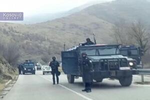 BLINDIRANA VOZILA KOSOVSKE POLICIJE KRENULA KA JARINJU: Teror na KiM se nastavlja