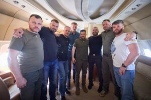 ODLUKA JE MOGLA DA BUDE DONETA SAMO NA VISOKOM NIVOU: Povratak komandanata bataljona Azova u Ukrajinu izazvao burne reakcije